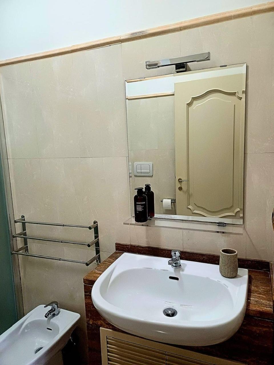 La Casetta Di Miriam A Piazza Di Spagna Roma Exterior foto